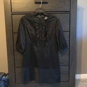 Very cute short black dress